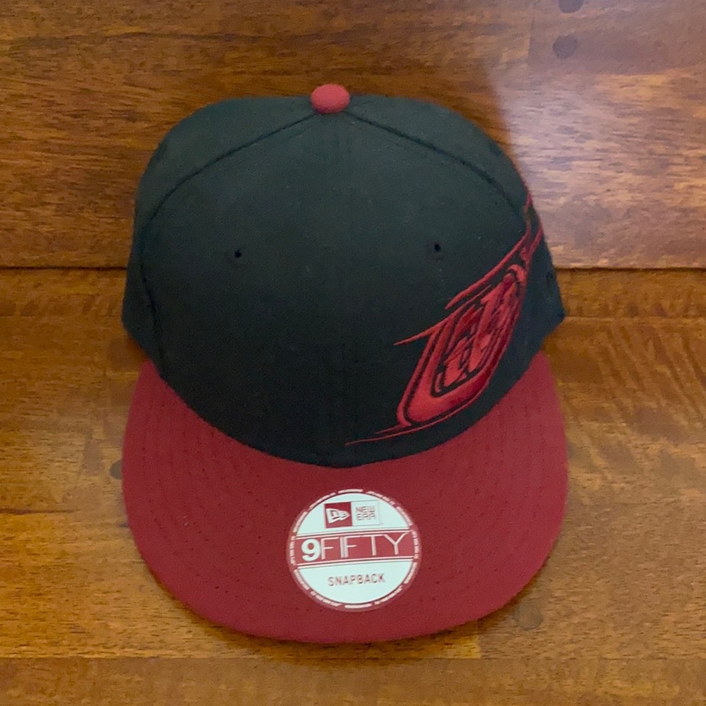 Troylee designs black and maroon snapback hat